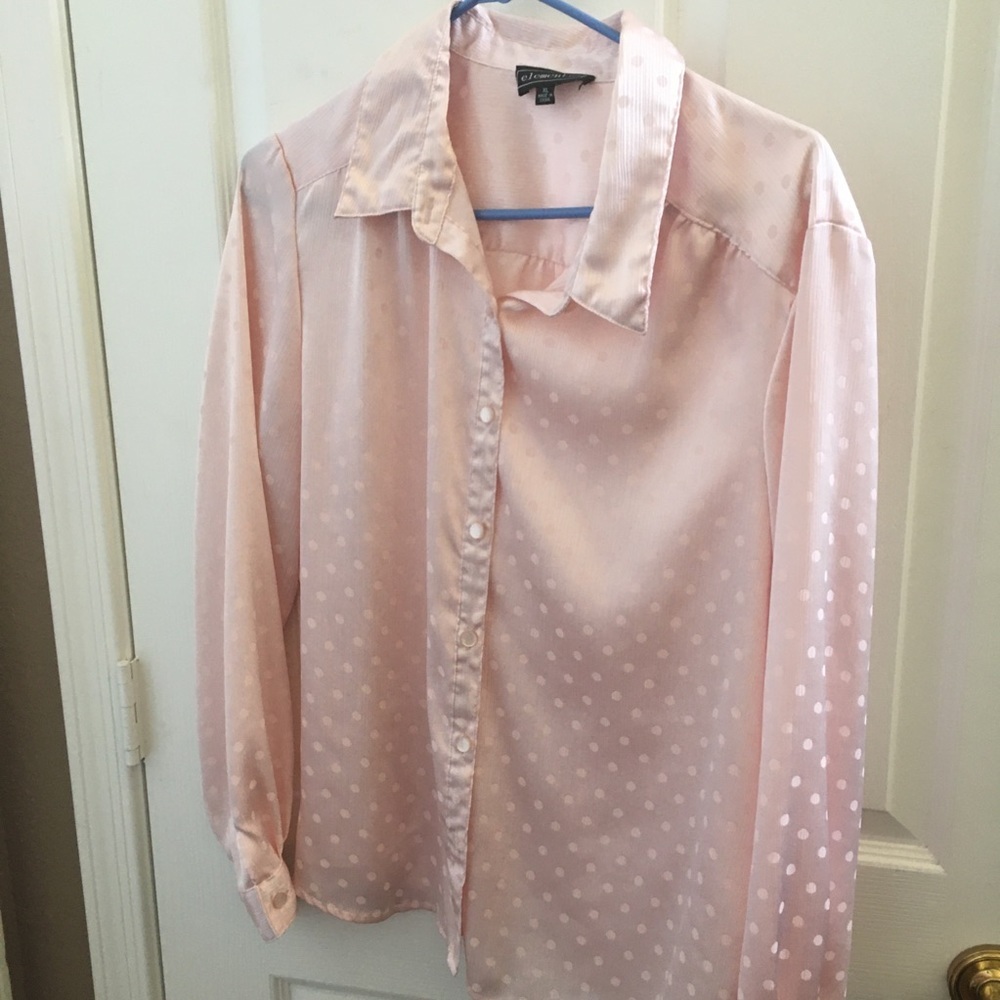 FINAL MARKDOWN Ladies elementz blouse xl